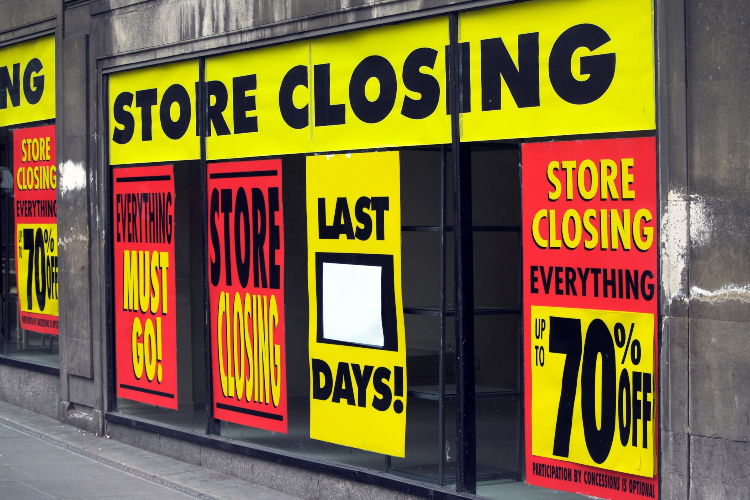 Popular Stores Closing